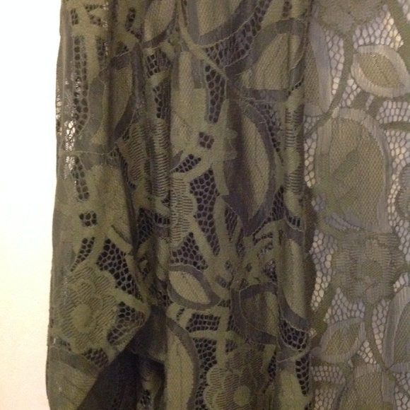 Lularoe NWT Forest Green Lindsay Size Small - Picture 5 of 5
